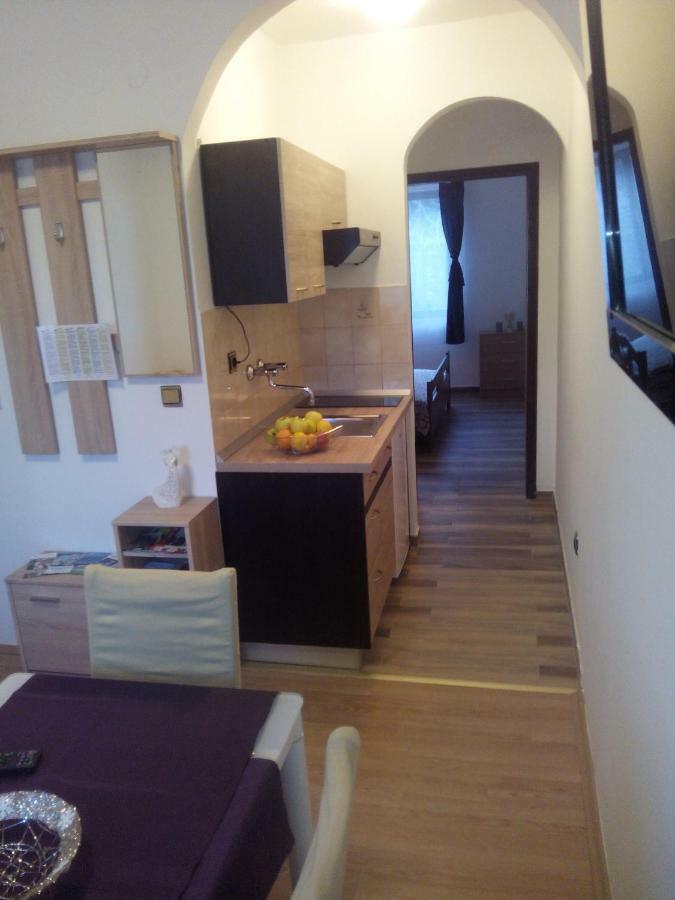 Apartment Artusi พูลา ภายนอก รูปภาพ