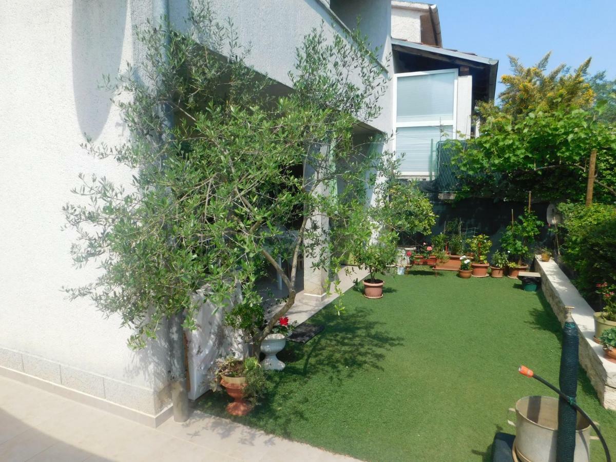 Apartment Artusi พูลา ภายนอก รูปภาพ